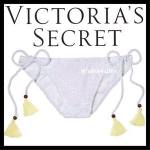 VICTORIA’S SECRET SWIM THE CHEEKY STRING BIKINI